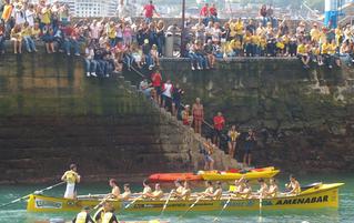Orioko trainerua Donostiako kaira sartzen.Itzulera handia egin ondoren ,bigarren sailkatzea lortu zuen.